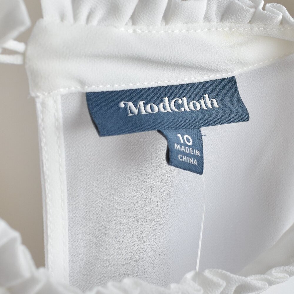 Modcloth White Long Sleeve Back Slit Dress - 10 - Picture 9 of 9